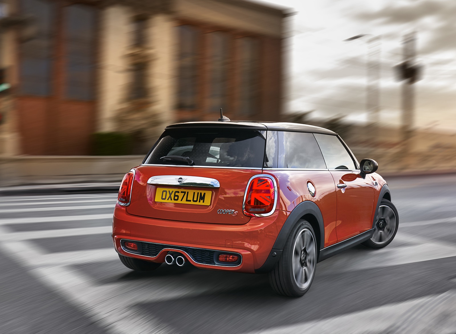 2019 MINI Hardtop 2 Door Rear Three-Quarter Wallpapers #38 of 84