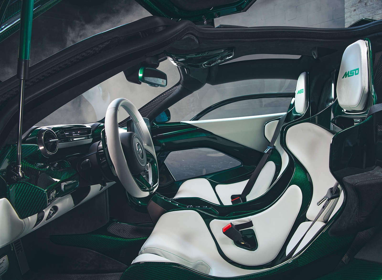 2019 McLaren Senna (Color: Emerald Green) Interior Front Seats Wallpapers #108 of 130