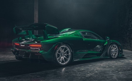 2019 McLaren Senna (Color: Emerald Green) Rear Three-Quarter Wallpapers 450x275 (105)