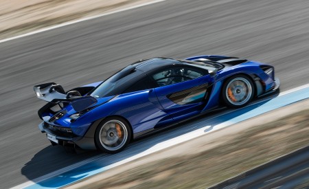 2019 McLaren Senna (Color: Kyanos Blue) Side Wallpapers 450x275 (61)