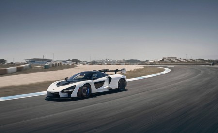 2019 McLaren Senna (Color: Pure White) Front Three-Quarter Wallpapers 450x275 (47)