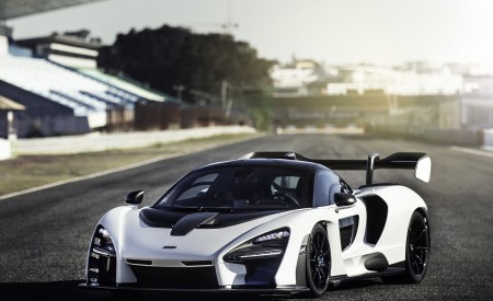 2019 McLaren Senna (Color: Pure White) Front Three-Quarter Wallpapers 450x275 (81)