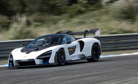 2019 McLaren Senna (Color: Pure White) Front Three-Quarter Wallpapers 450x275 (52)