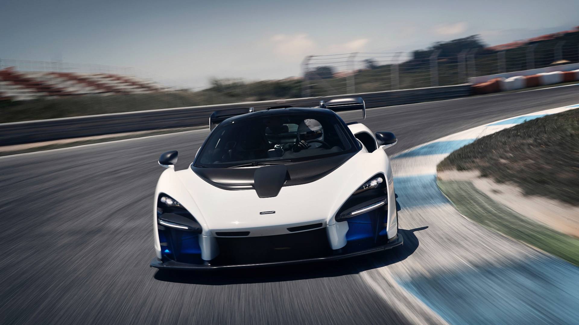 2019 McLaren Senna (Color: Pure White) Front Wallpapers #50 of 130