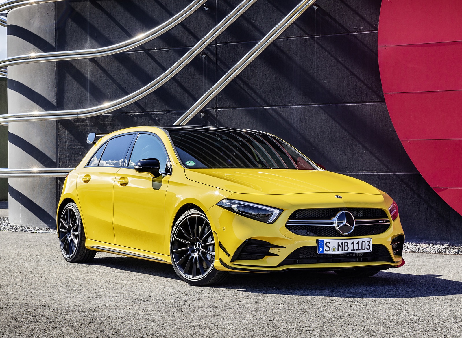 2019 Mercedes-AMG A35 4MATIC (Color: Sun Yellow) Front Three-Quarter Wallpapers #25 of 30