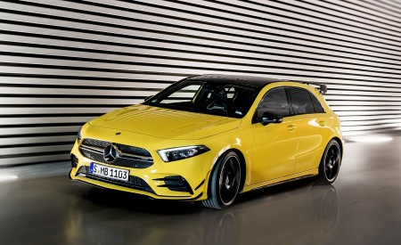 2019 Mercedes-AMG A35 4MATIC (Color: Sun Yellow) Front Three Quarter Wallpapers 450x275 (12)