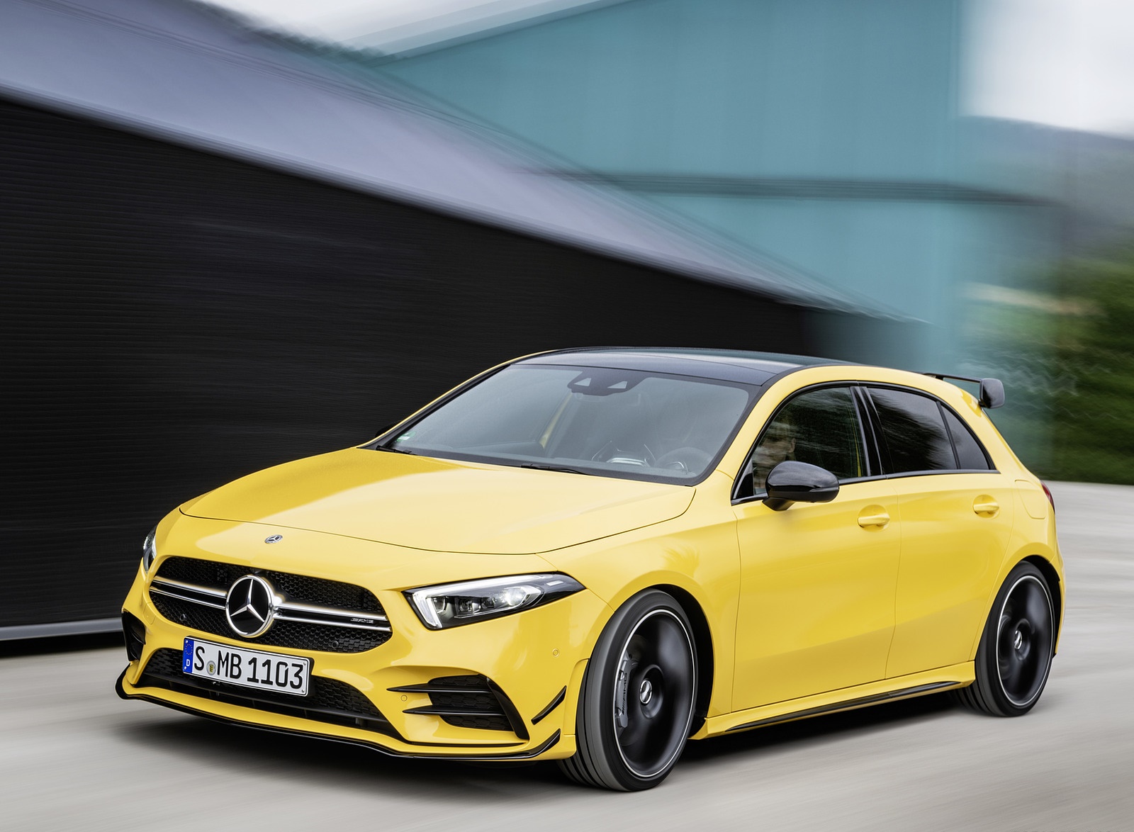 2019 Mercedes-AMG A35 4MATIC (Color: Sun Yellow) Front Three Quarter Wallpapers #3 of 30