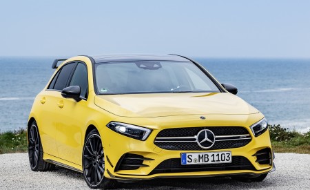2019 Mercedes-AMG A35 4MATIC (Color: Sun Yellow) Front Wallpapers 450x275 (14)
