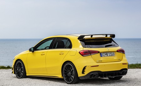 2019 Mercedes-AMG A35 4MATIC (Color: Sun Yellow) Rear Three Quarter Wallpapers 450x275 (20)