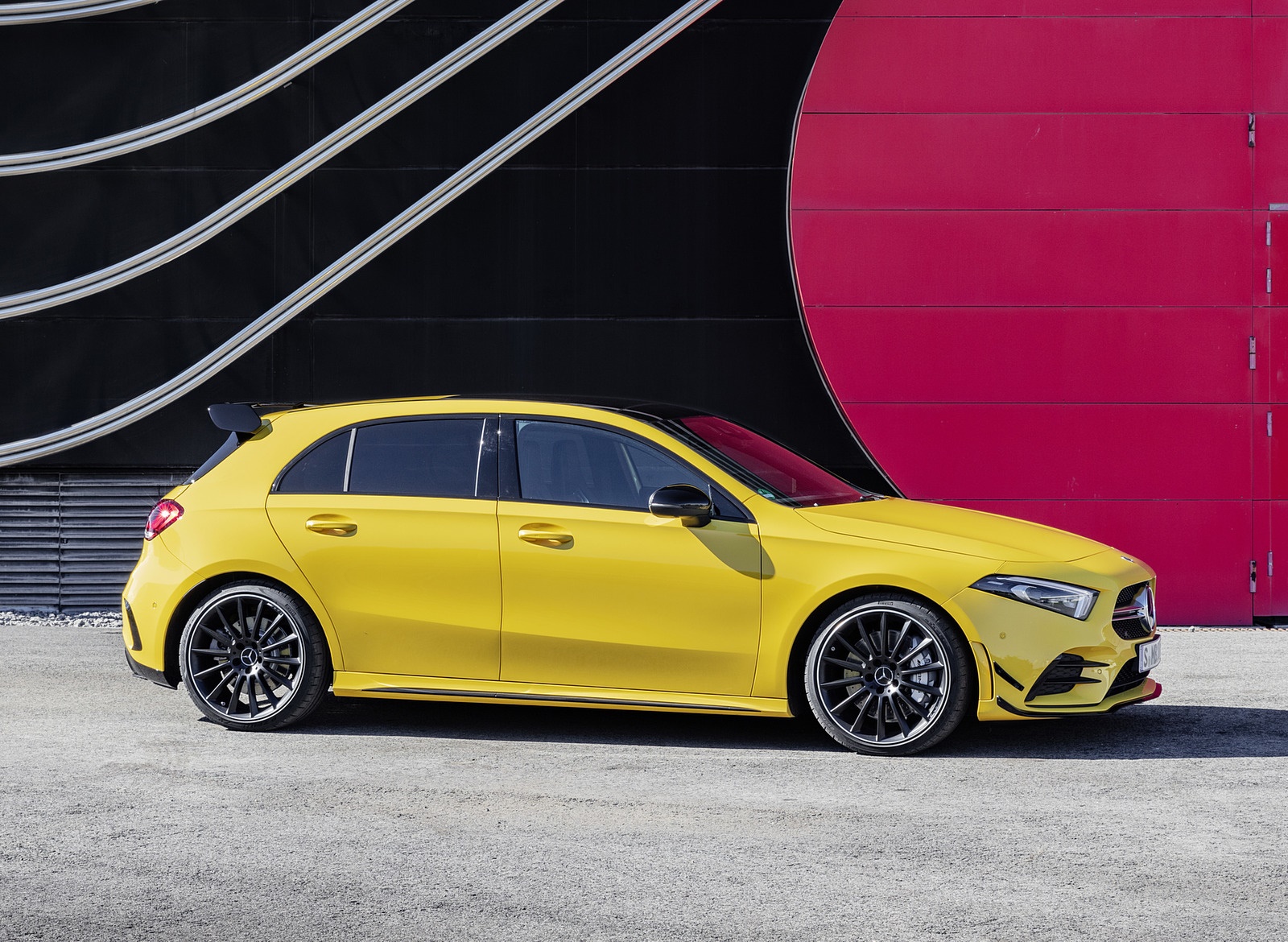 2019 Mercedes-AMG A35 4MATIC (Color: Sun Yellow) Side Wallpapers #18 of 30