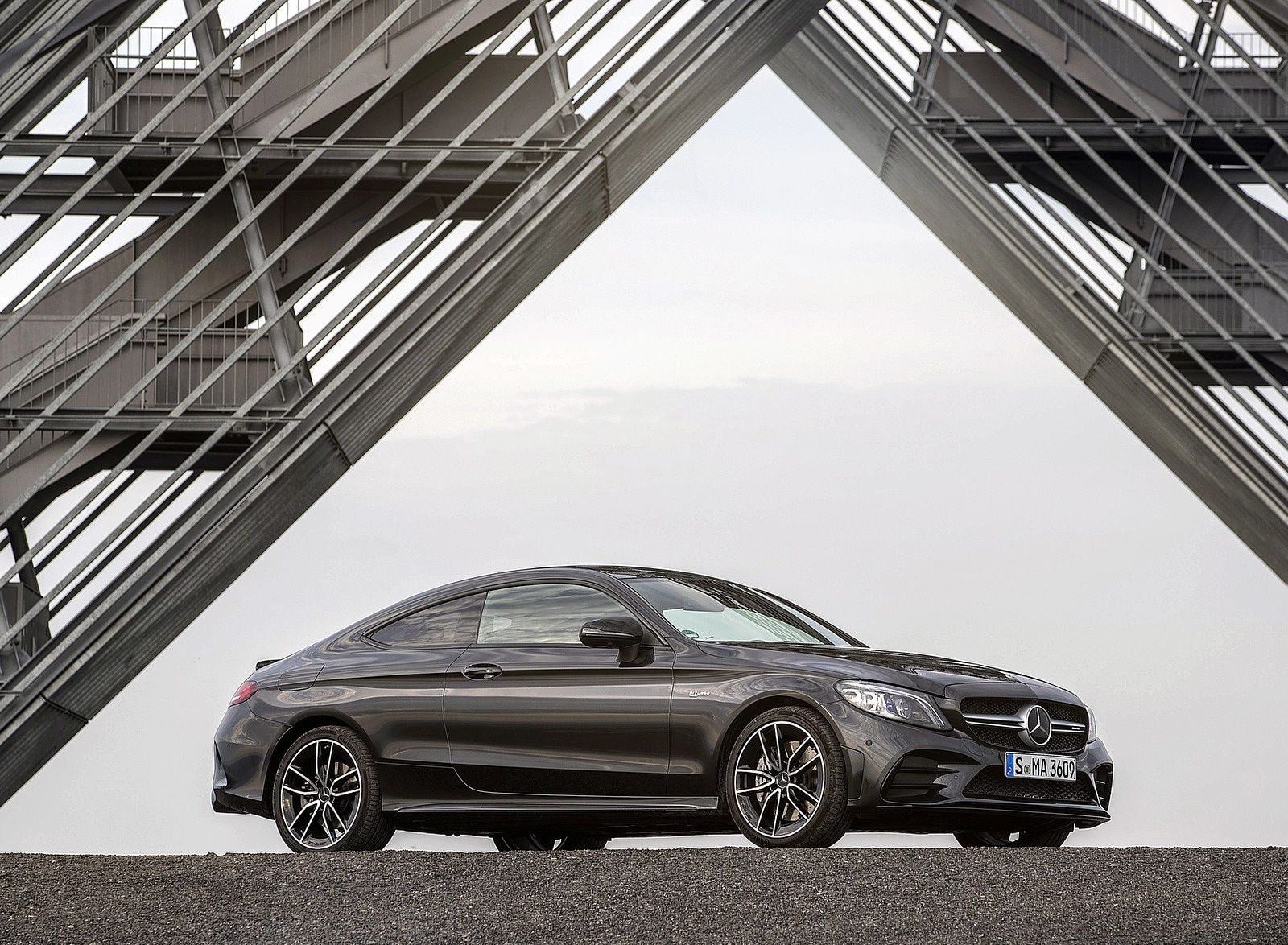2019 Mercedes-AMG C43 4MATIC Coupe (Color: Graphite Grey Metallic) Front Three-Quarter Wallpapers #48 of 136