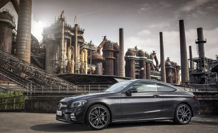 2019 Mercedes-AMG C43 4MATIC Coupe (Color: Graphite Grey Metallic) Front Three-Quarter Wallpapers 450x275 (36)