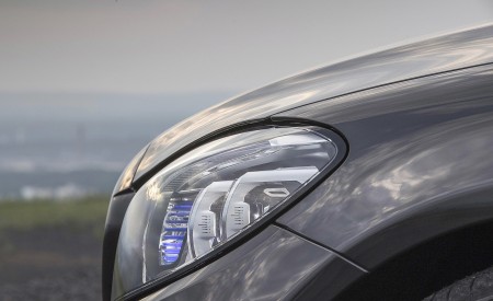 2019 Mercedes-AMG C43 4MATIC Coupe Headlight Wallpapers 450x275 (61)