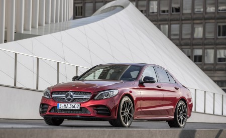 2019 Mercedes-AMG C43 4MATIC Sedan (Color: Hyacinth Red) Front Three-Quarter Wallpapers 450x275 (48)
