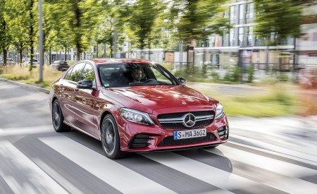2019 Mercedes-AMG C43 4MATIC Sedan (Color: Hyacinth Red) Front Three-Quarter Wallpapers 450x275 (13)