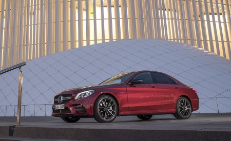 2019 Mercedes-AMG C43 4MATIC Sedan (Color: Hyacinth Red) Front Three-Quarter Wallpapers 450x275 (49)