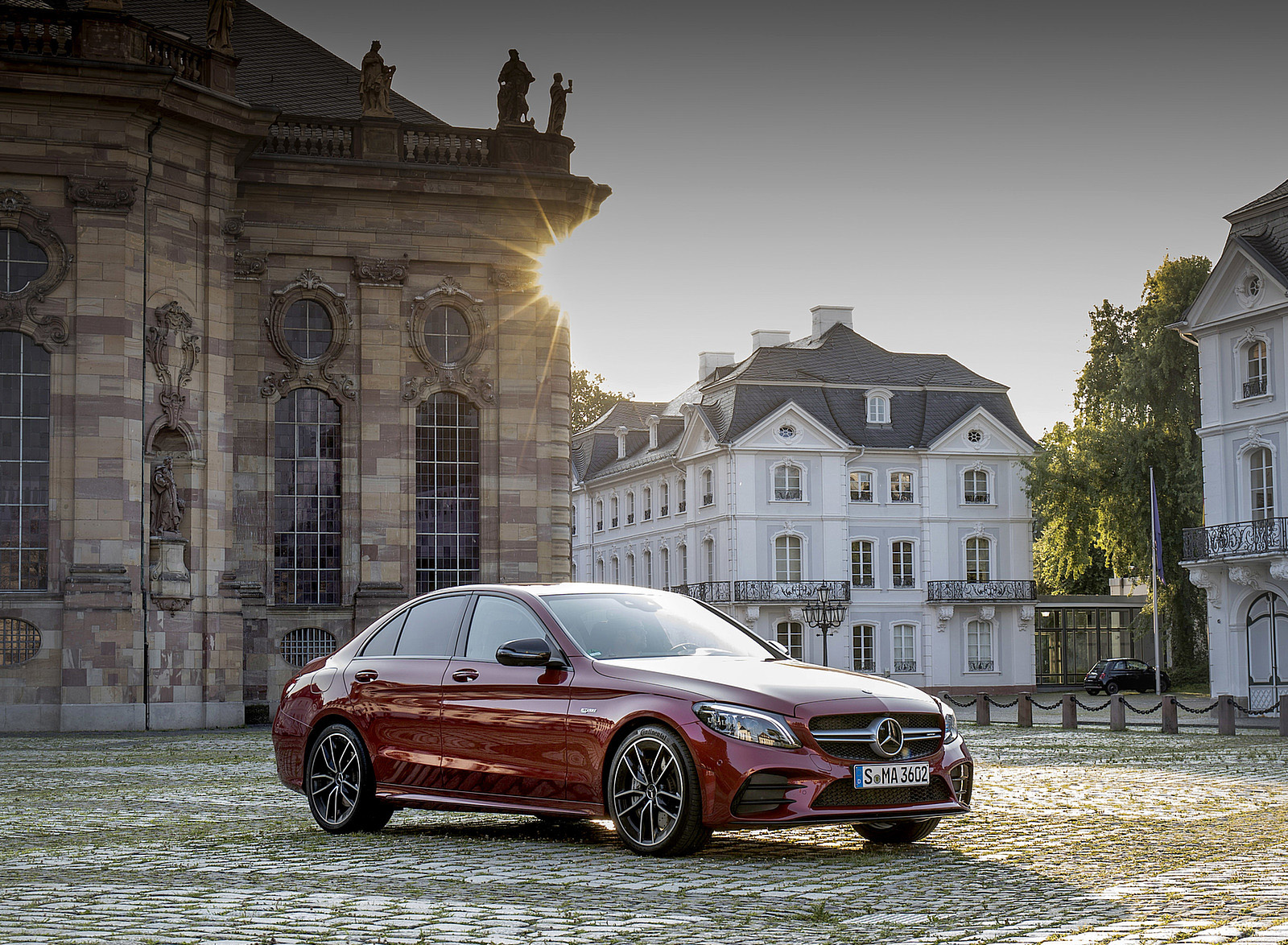 2019 Mercedes-AMG C43 4MATIC Sedan (Color: Hyacinth Red) Front Three-Quarter Wallpapers #22 of 191