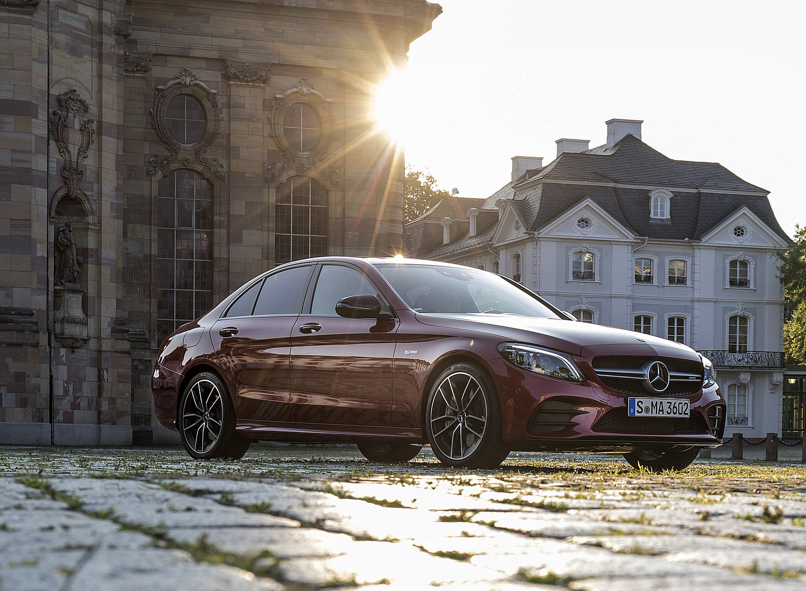 2019 Mercedes-AMG C43 4MATIC Sedan (Color: Hyacinth Red) Front Three-Quarter Wallpapers #23 of 191