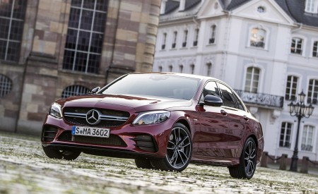 2019 Mercedes-AMG C43 4MATIC Sedan (Color: Hyacinth Red) Front Three-Quarter Wallpapers 450x275 (25)