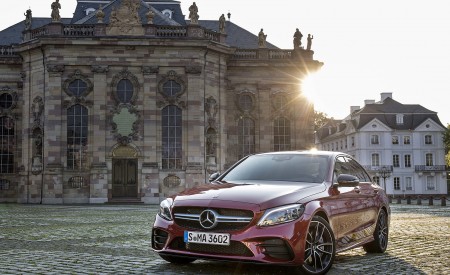 2019 Mercedes-AMG C43 4MATIC Sedan (Color: Hyacinth Red) Front Three-Quarter Wallpapers 450x275 (27)