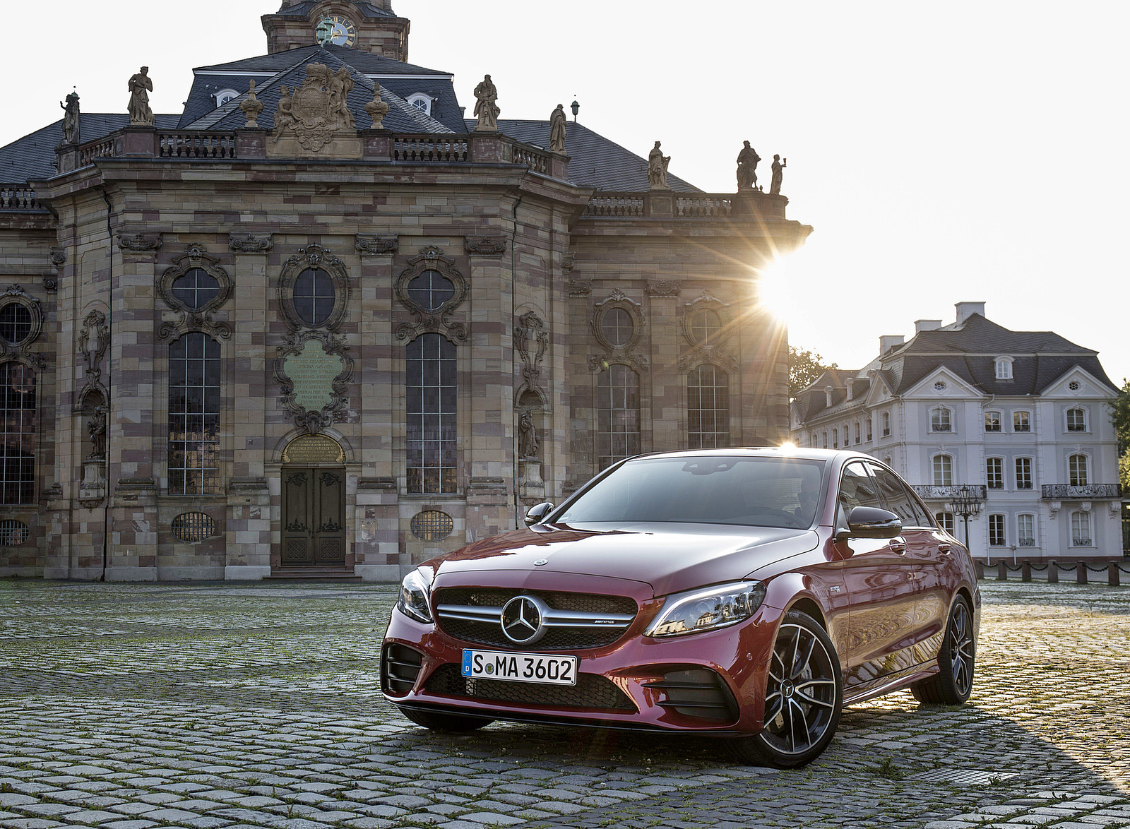 2019 Mercedes-AMG C43 4MATIC Sedan (Color: Hyacinth Red) Front Three-Quarter Wallpapers #27 of 191