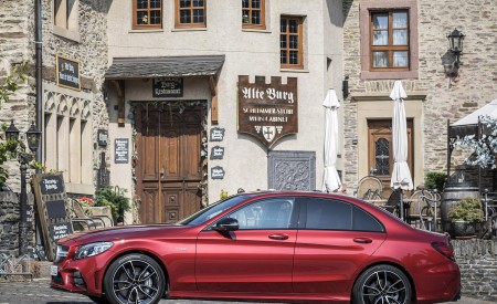 2019 Mercedes-AMG C43 4MATIC Sedan (Color: Hyacinth Red) Side Wallpapers 450x275 (30)