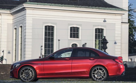 2019 Mercedes-AMG C43 4MATIC Sedan (Color: Hyacinth Red) Side Wallpapers 450x275 (38)