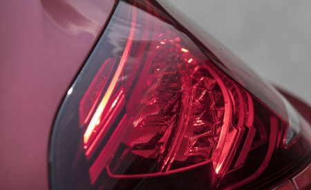 2019 Mercedes-AMG C43 4MATIC Sedan (Color: Hyacinth Red) Tail Light Wallpapers 450x275 (60)