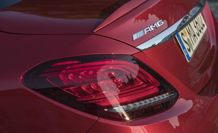 2019 Mercedes-AMG C43 4MATIC Sedan (Color: Hyacinth Red) Tail Light Wallpapers 450x275 (68)