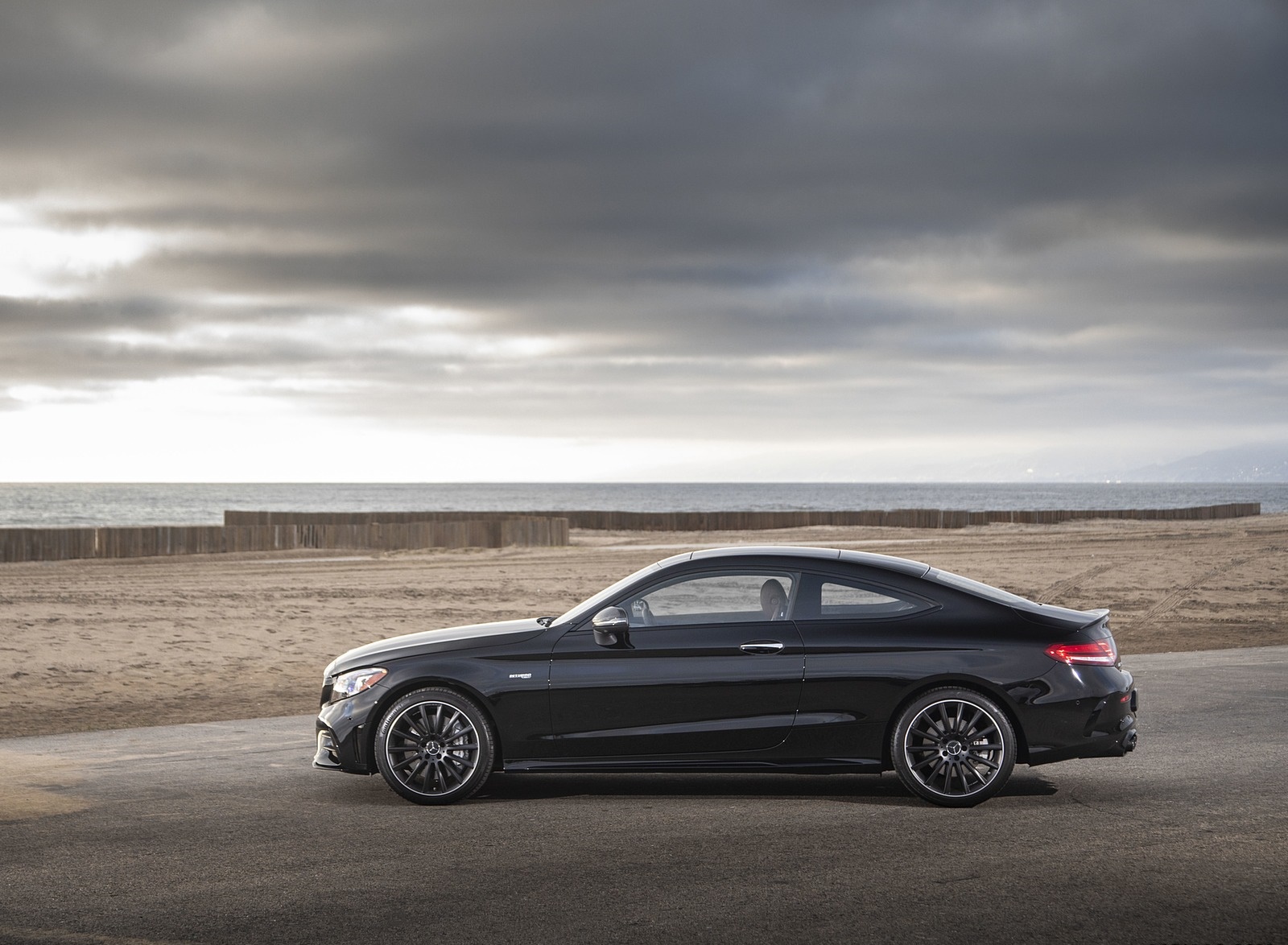 2019 Mercedes-AMG C43 Coupe Side Wallpapers #106 of 136