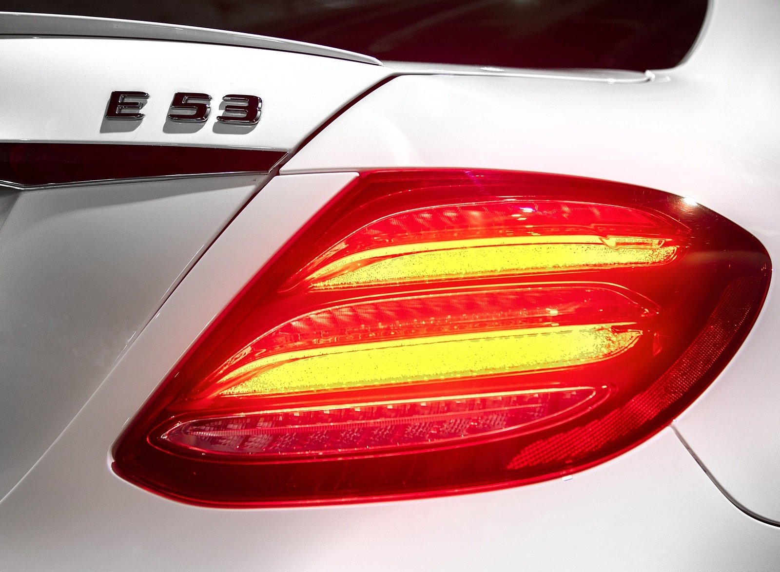 2019 Mercedes-AMG E53 Sedan Tail Light Wallpapers #27 of 48