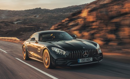 2019 Mercedes-AMG GT C Coupe Front Three-Quarter Wallpapers 450x275 (8)