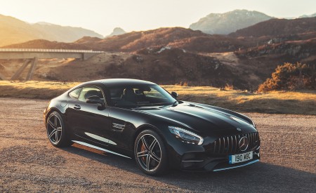 2019 Mercedes-AMG GT C Coupe Front Three-Quarter Wallpapers 450x275 (30)