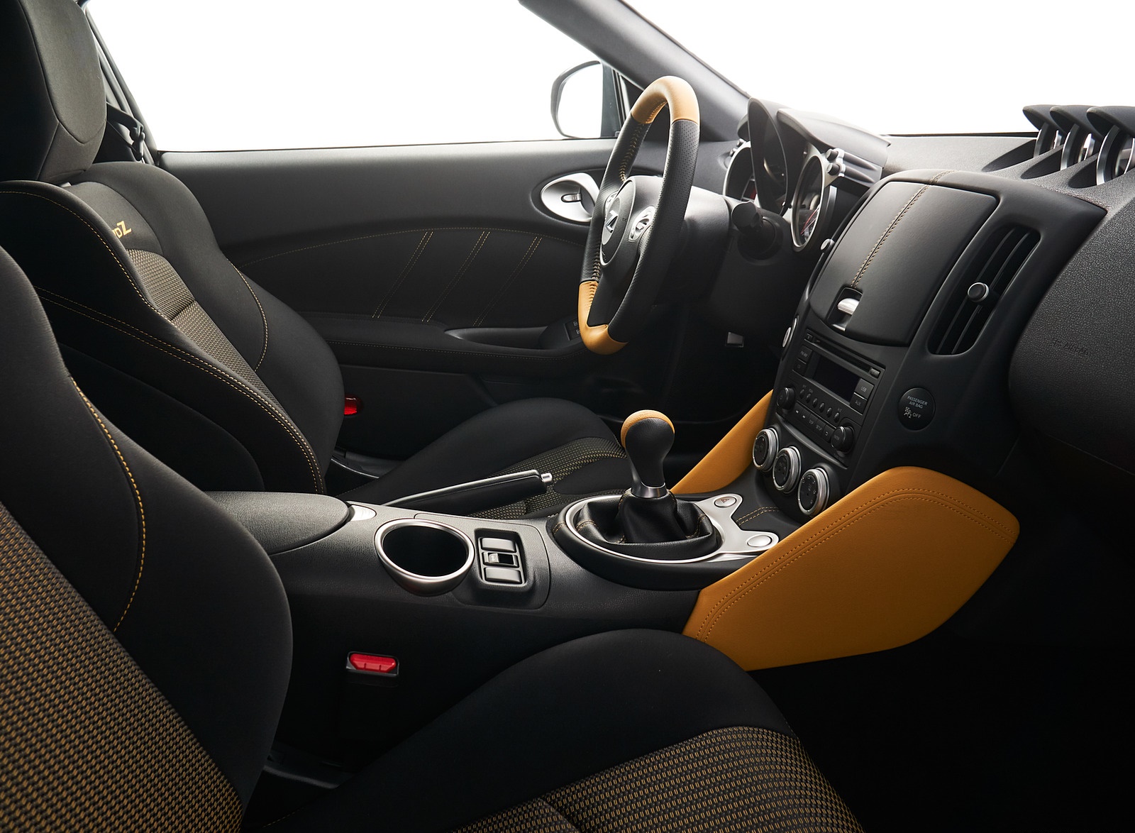 2019 Nissan 370Z Heritage Edition Interior Detail Wallpapers #37 of 48