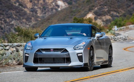 2019 Nissan GT-R Front Wallpapers 450x275 (4)