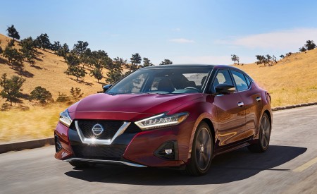 2019 Nissan Maxima Front Three-Quarter Wallpapers 450x275 (1)