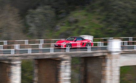 2019 Porsche 718 Boxster T (Color: Guards Red) Side Wallpapers 450x275 (8)