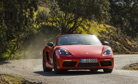 2019 Porsche 718 Boxster T (Color: Lava Orange) Front Wallpapers 450x275 (58)