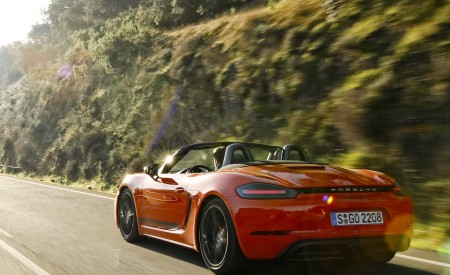 2019 Porsche 718 Boxster T (Color: Lava Orange) Rear Three-Quarter Wallpapers 450x275 (60)