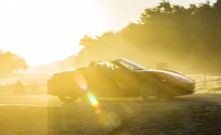 2019 Porsche 718 Boxster T (Color: Lava Orange) Side Wallpapers 450x275 (63)