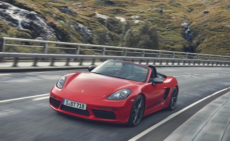 2019 Porsche 718 Boxster T Front Wallpapers 450x275 (96)