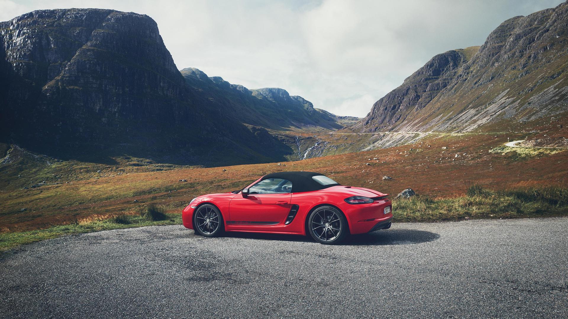2019 Porsche 718 Boxster T Side Wallpapers #116 of 133
