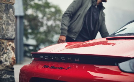 2019 Porsche 718 Boxster T Spoiler Wallpapers 450x275 (121)