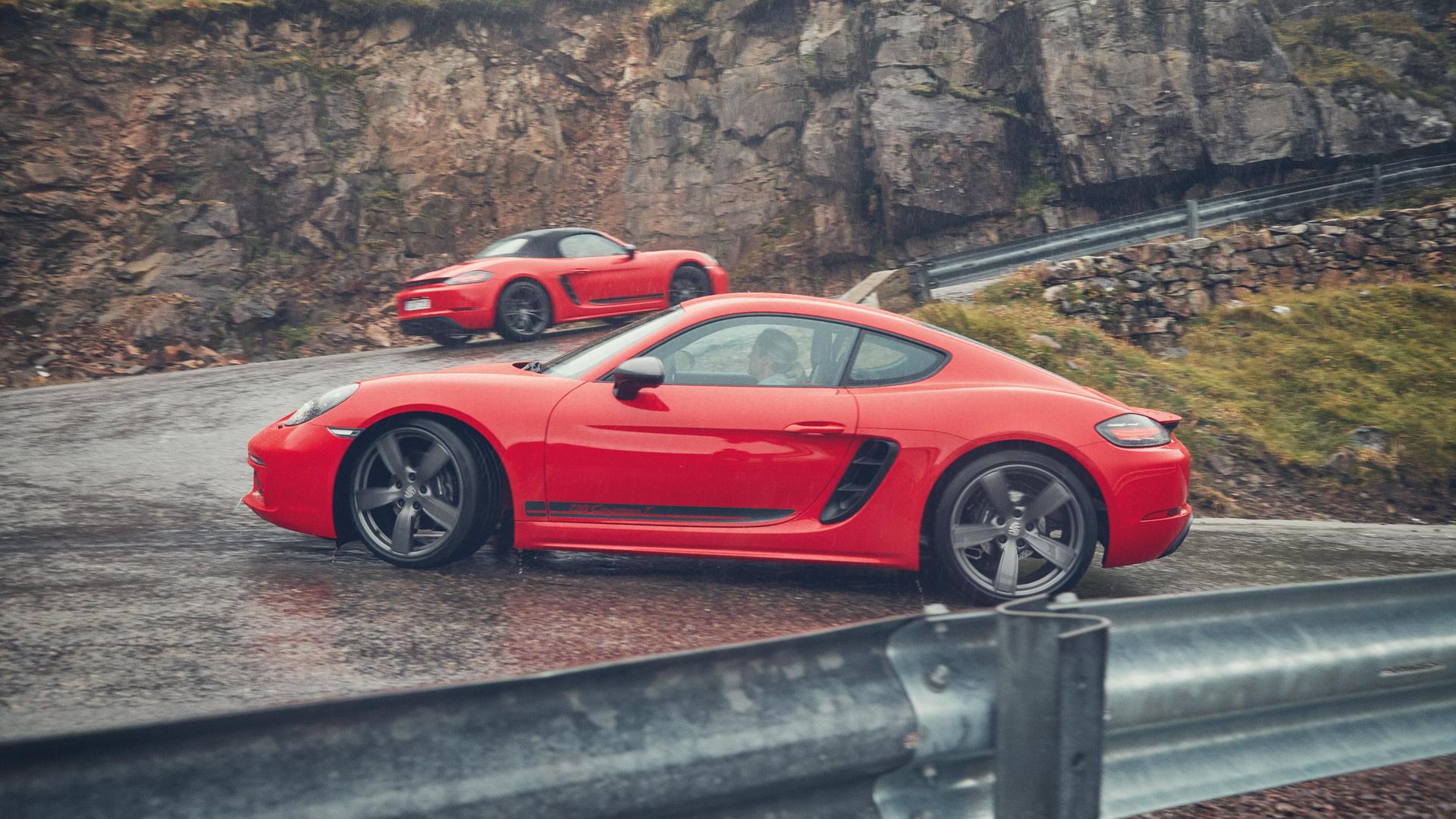 2019 Porsche 718 Boxster and Cayman T Side Wallpapers #104 of 133