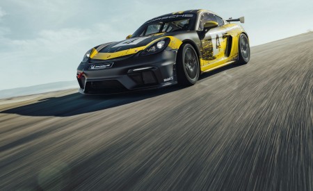 2019 Porsche 718 Cayman GT4 Clubsport Front Three-Quarter Wallpapers 450x275 (6)