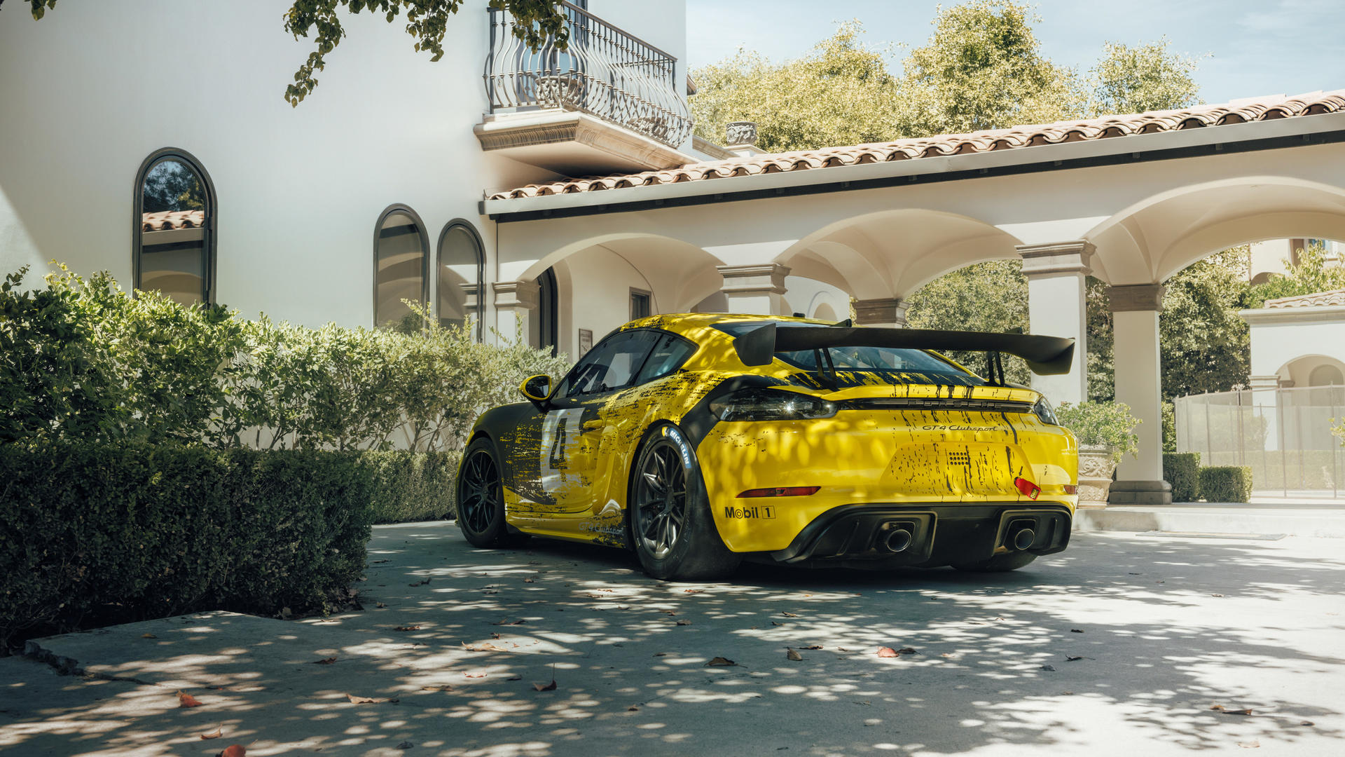 2019 Porsche 718 Cayman GT4 Clubsport Rear Three-Quarter Wallpapers #19 of 28