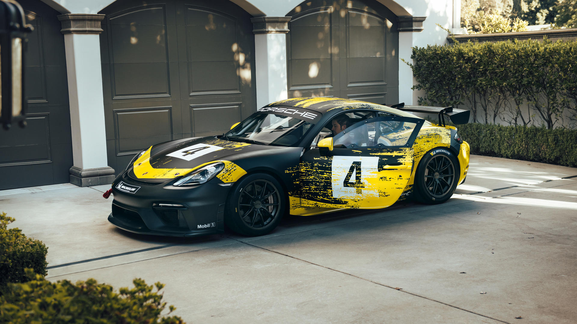 2019 Porsche 718 Cayman GT4 Clubsport Side Wallpapers #15 of 28