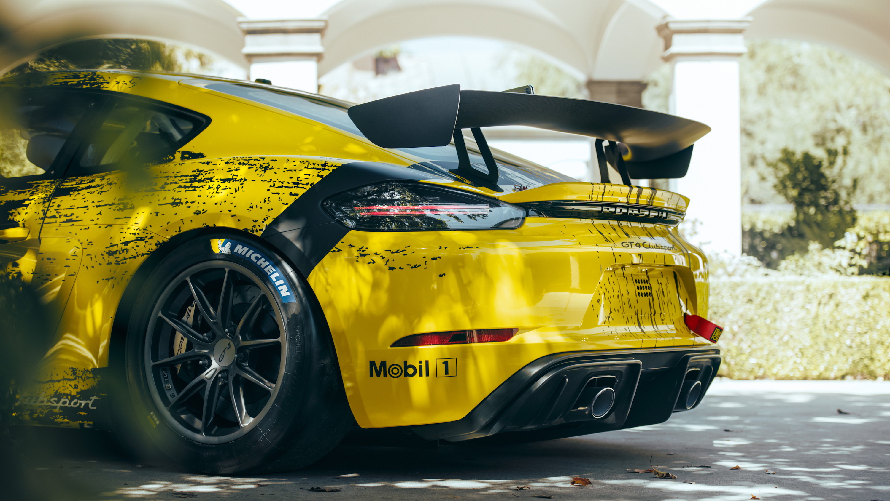 2019 Porsche 718 Cayman GT4 Clubsport Spoiler Wallpapers #23 of 28