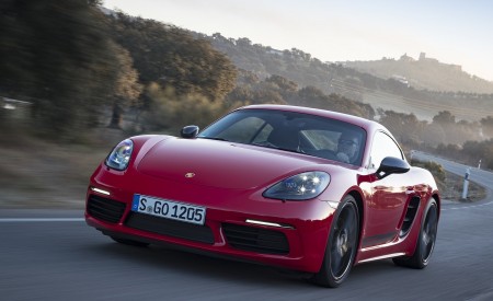 2019 Porsche 718 Cayman T (Color: Guards Red) Front Three-Quarter Wallpapers 450x275 (30)
