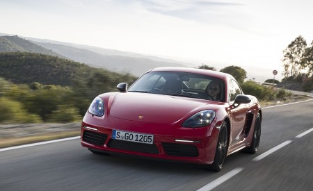 2019 Porsche 718 Cayman T (Color: Guards Red) Front Wallpapers 450x275 (34)